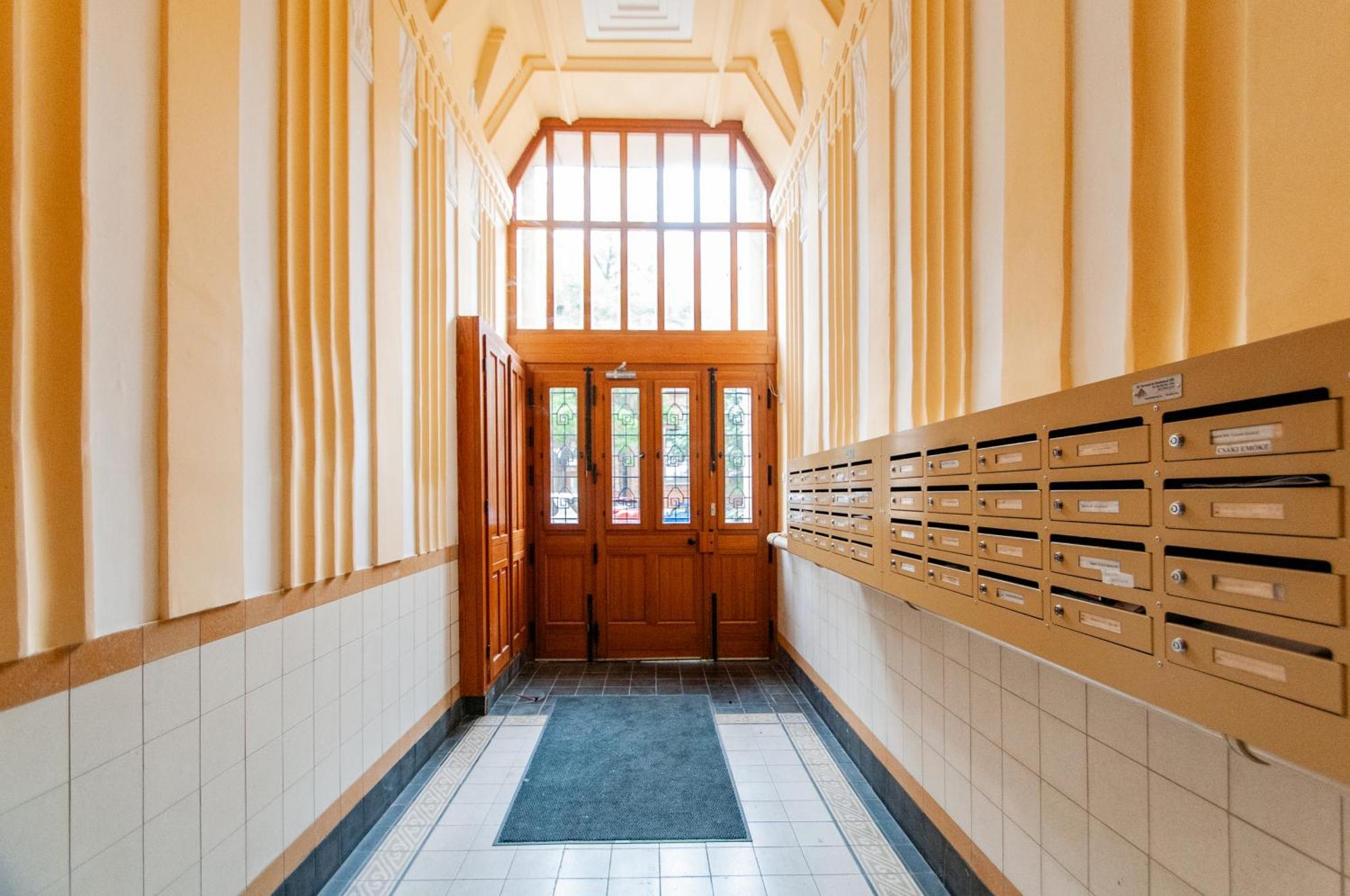 Spacious Family Suite Along River Side, In The Heart Of Buda Budapest Extérieur photo
