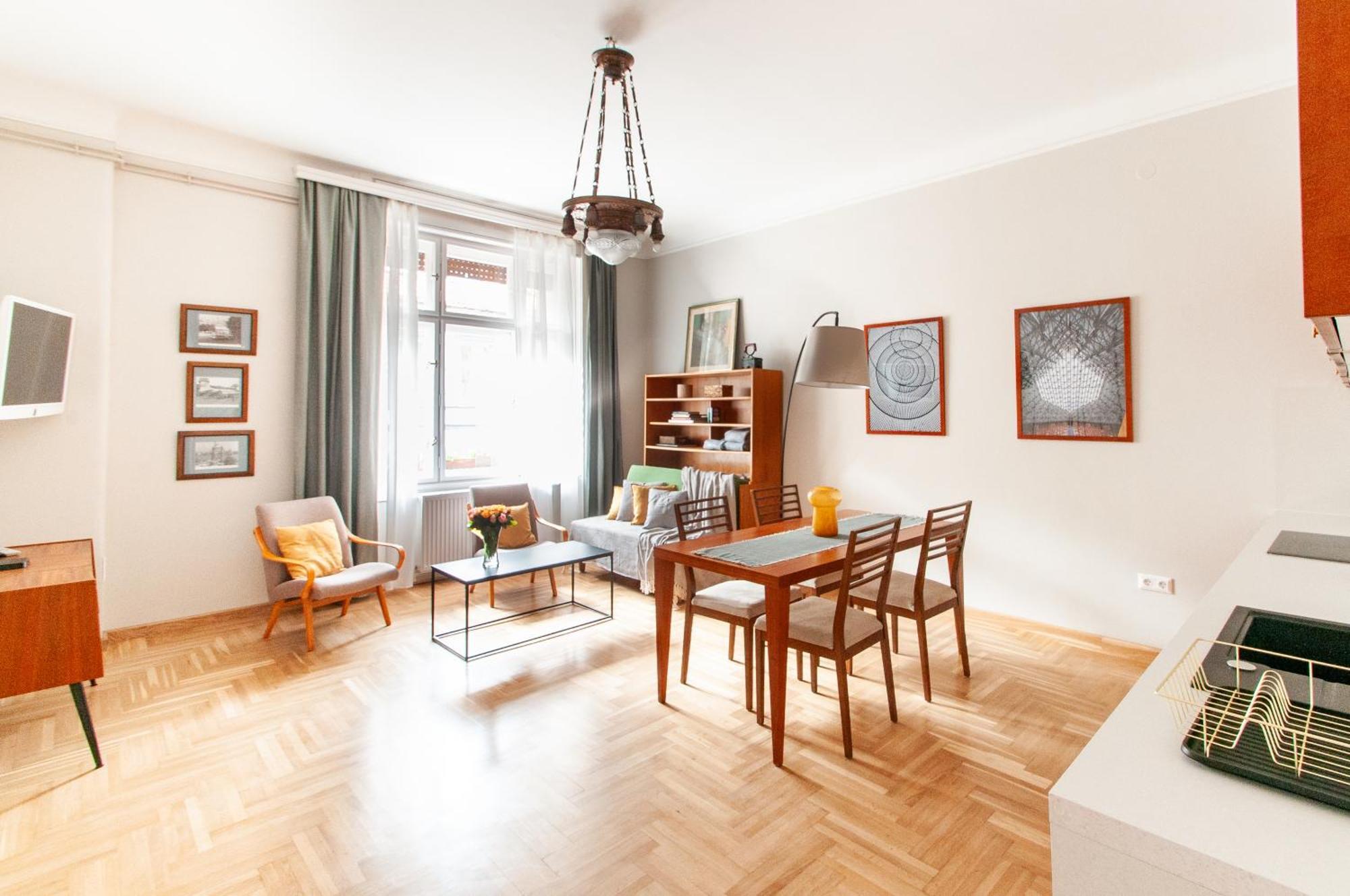 Spacious Family Suite Along River Side, In The Heart Of Buda Budapest Extérieur photo