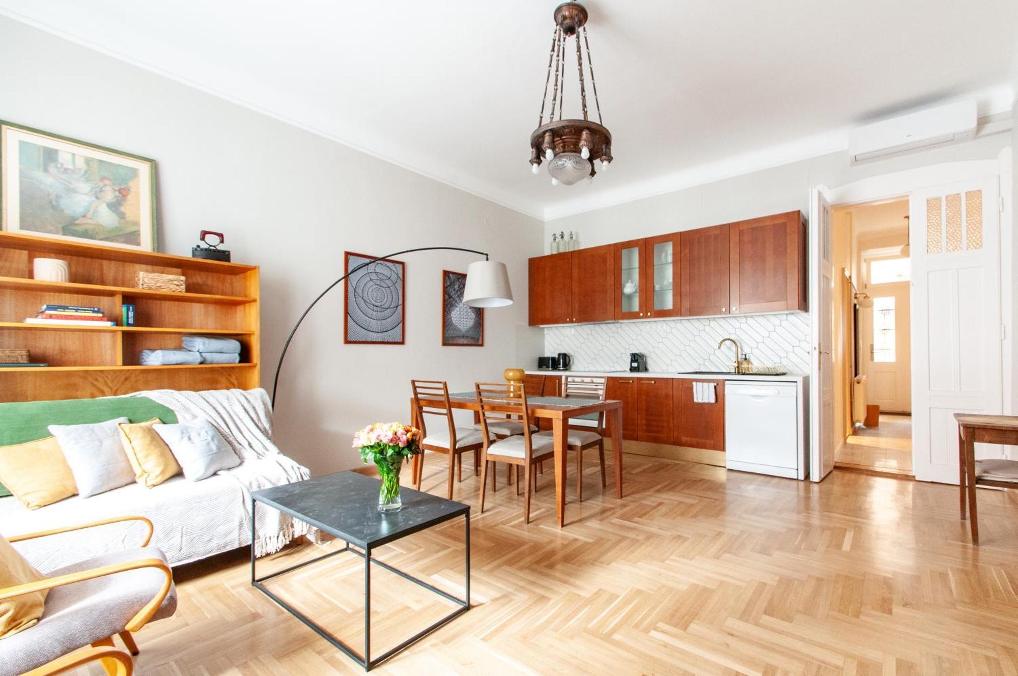 Spacious Family Suite Along River Side, In The Heart Of Buda Budapest Extérieur photo