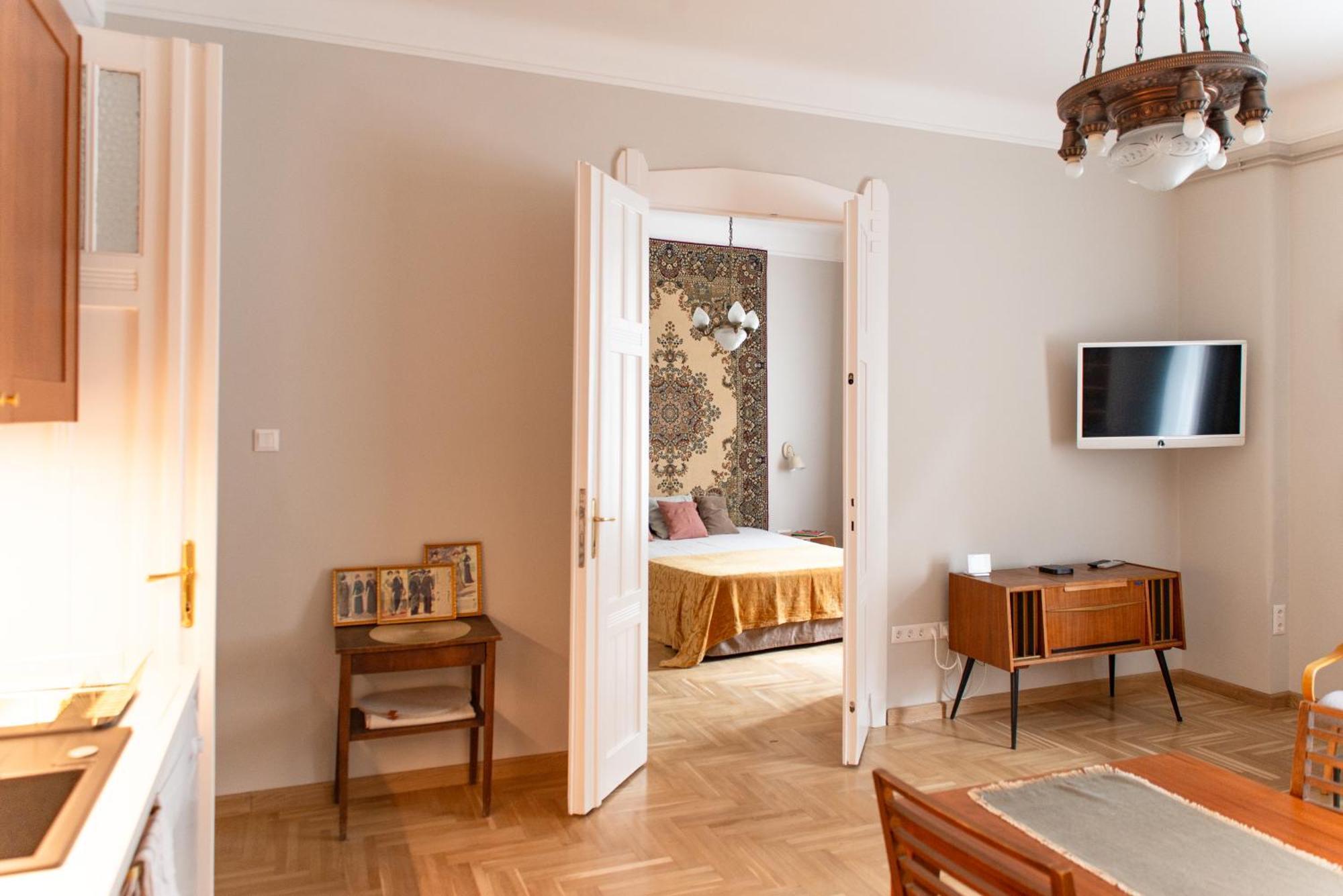 Spacious Family Suite Along River Side, In The Heart Of Buda Budapest Extérieur photo