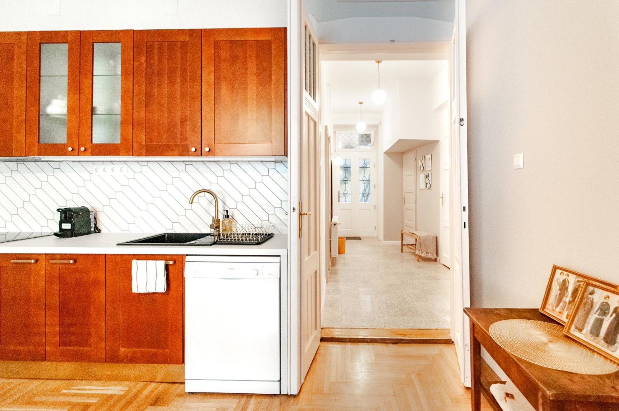 Spacious Family Suite Along River Side, In The Heart Of Buda Budapest Extérieur photo